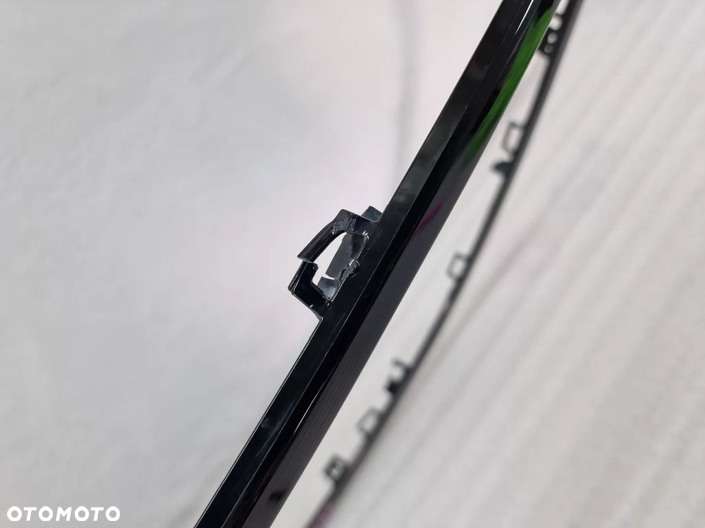 AUDI Q4 E-TRON 89A 20- CHROM / RAMKA ATRAPY / GRILLA PRZEDNIEGO PRZÓD , NR 89A807715 , NR AUKCJI GL596 - 15