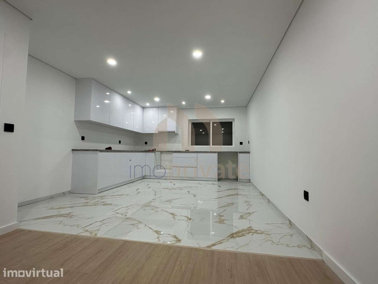 Apartamento T2 NOVO - Em Barrosas - Grande imagem: 2/17