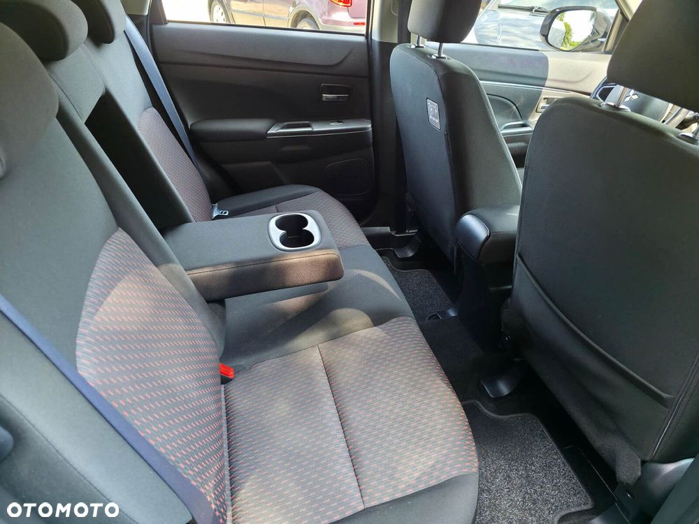 Mitsubishi ASX - 13