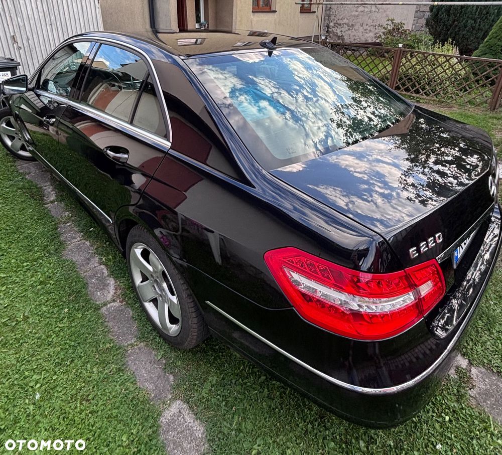 Mercedes-Benz Klasa E 220 CDI DPF BlueEFFICIENCY Automatik - 5