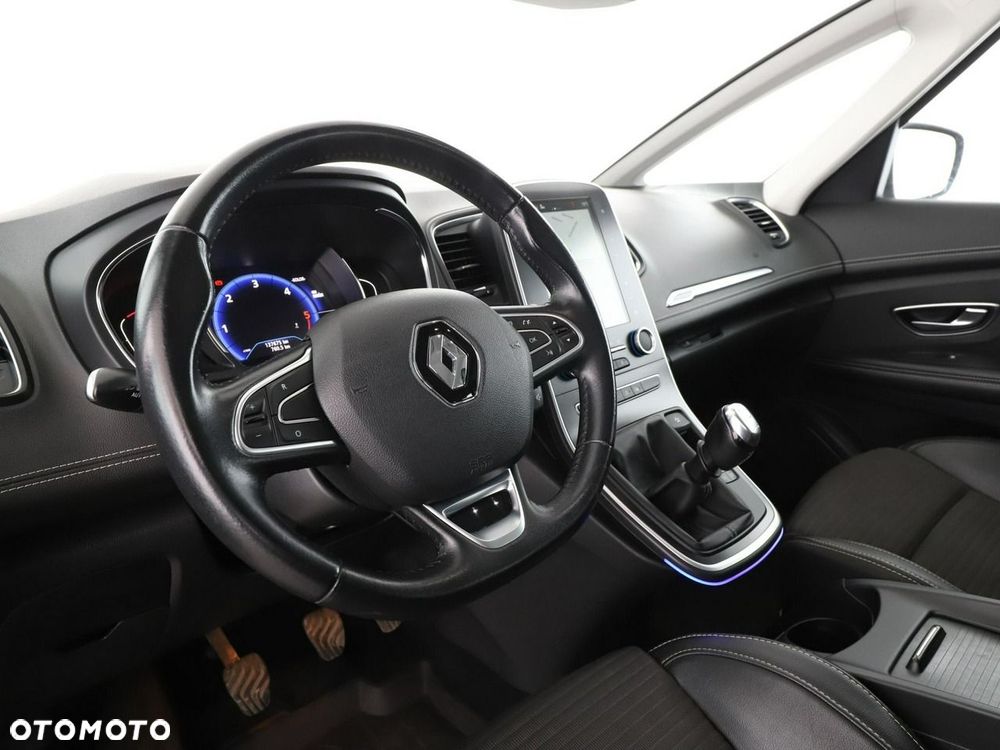 Renault Grand Scenic - 15