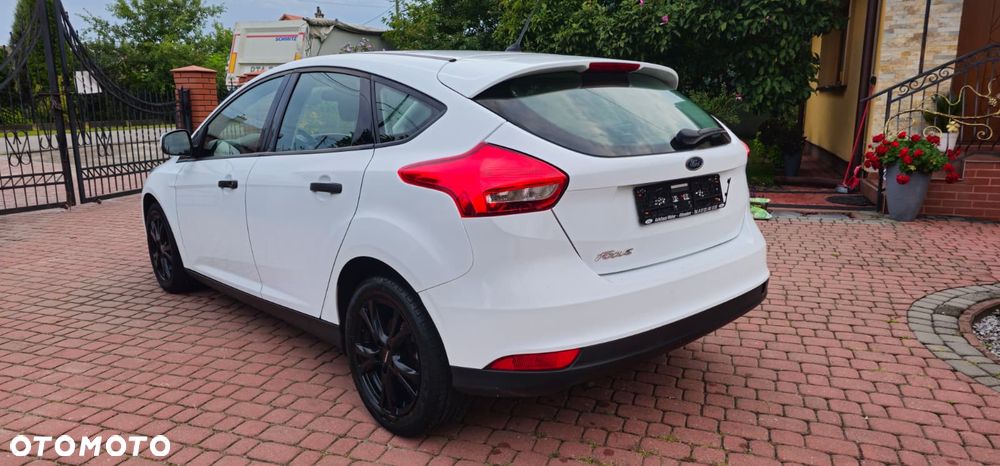 Ford Focus 1.6 Ambiente Start - 5