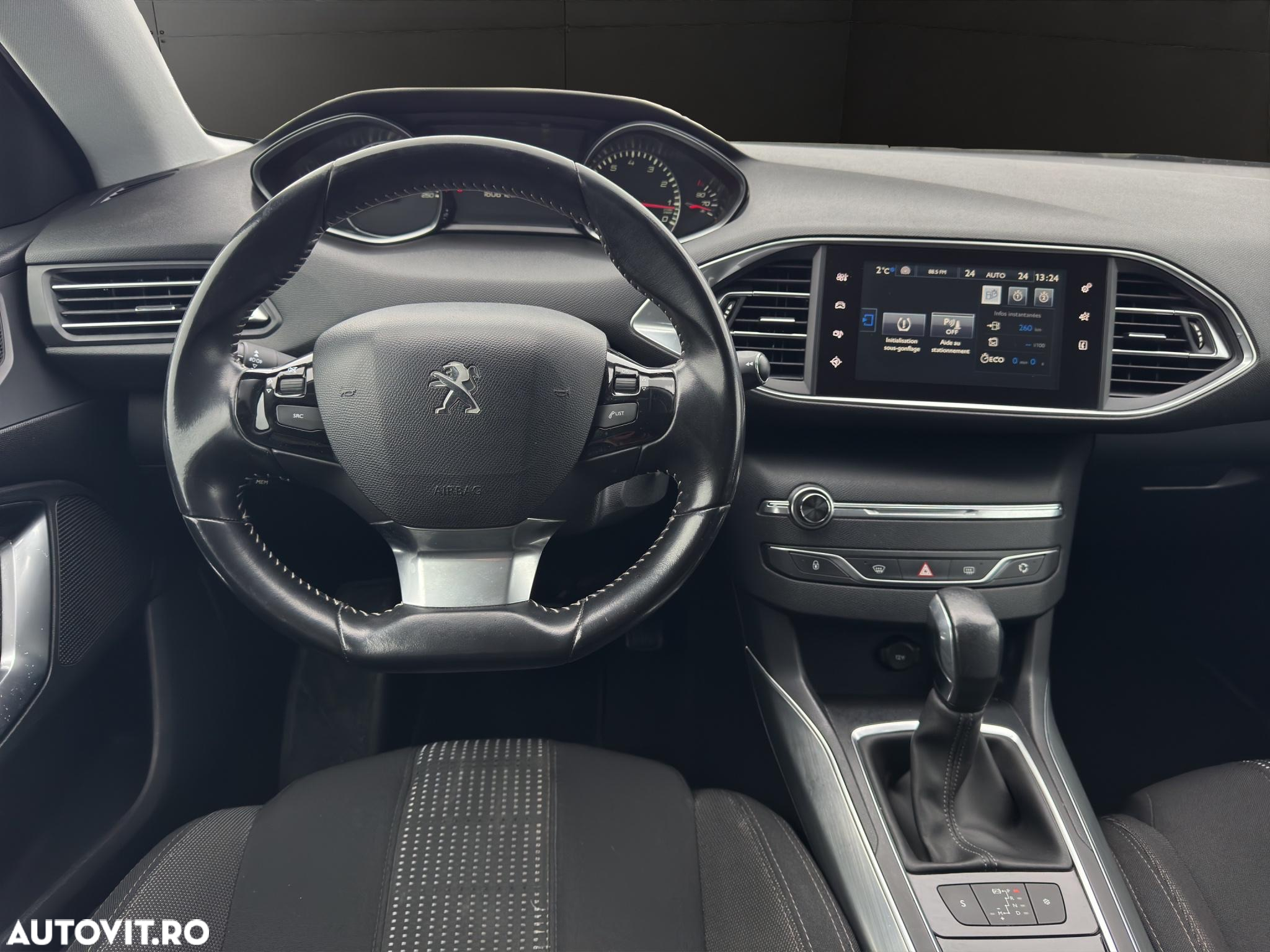 Peugeot 308 SW 1.2 L PureTech Turbo Allure Aut. - 7