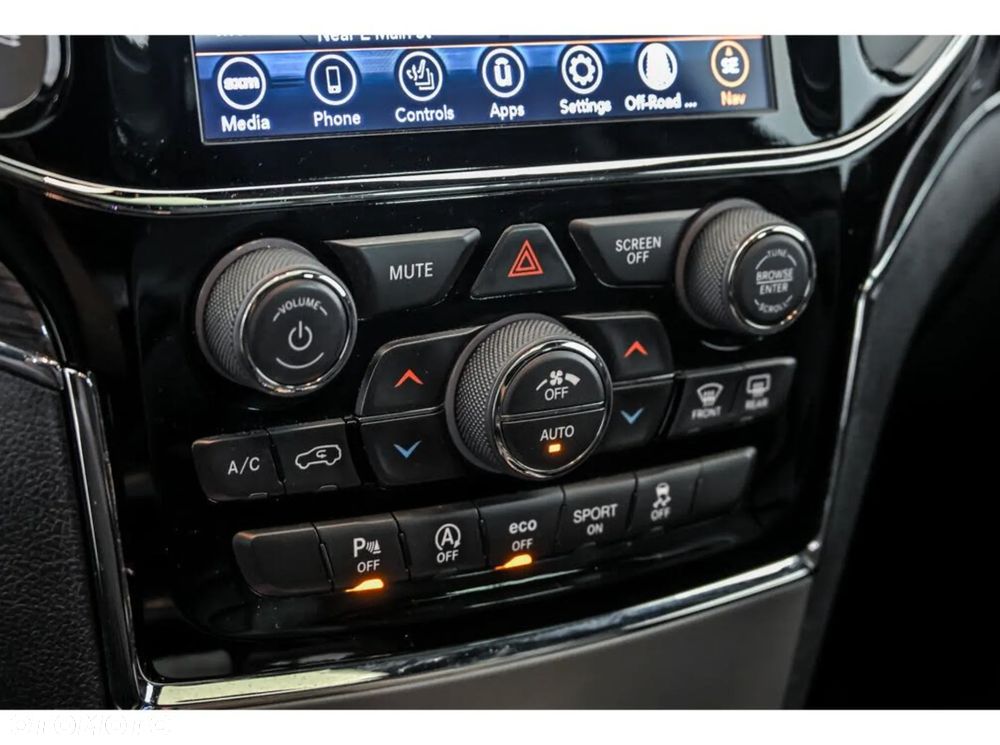 Jeep Grand Cherokee 3.6 V6 Overland - 25