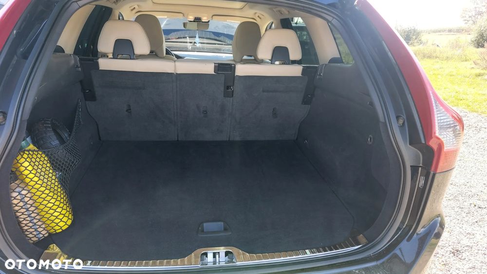 Volvo XC 60 T5 Kinetic - 10