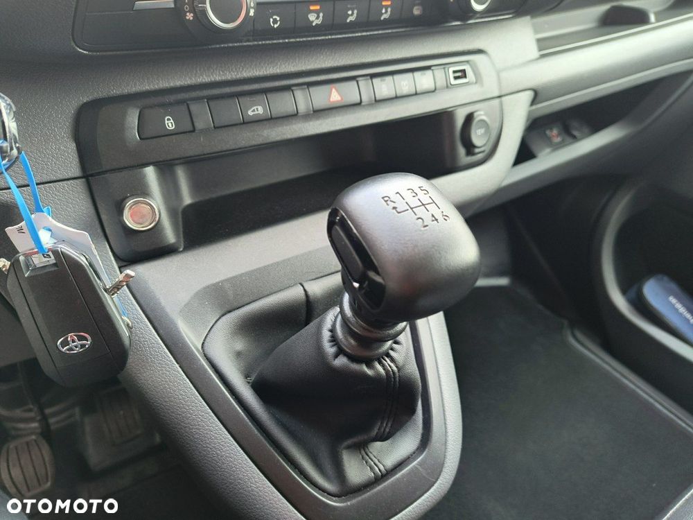 Toyota ProAce - 11