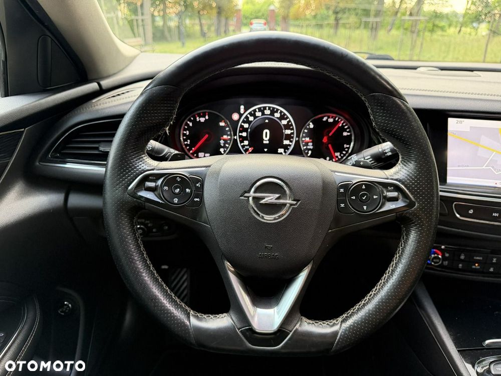 Opel Insignia - 40