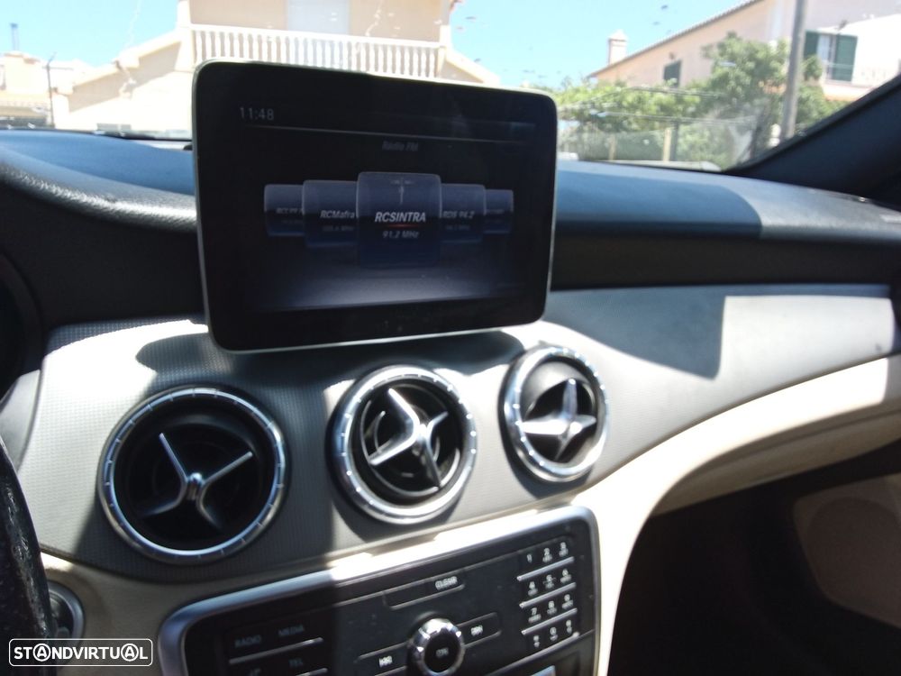 Mercedes-Benz CLA 180 d Shooting Brake - 17