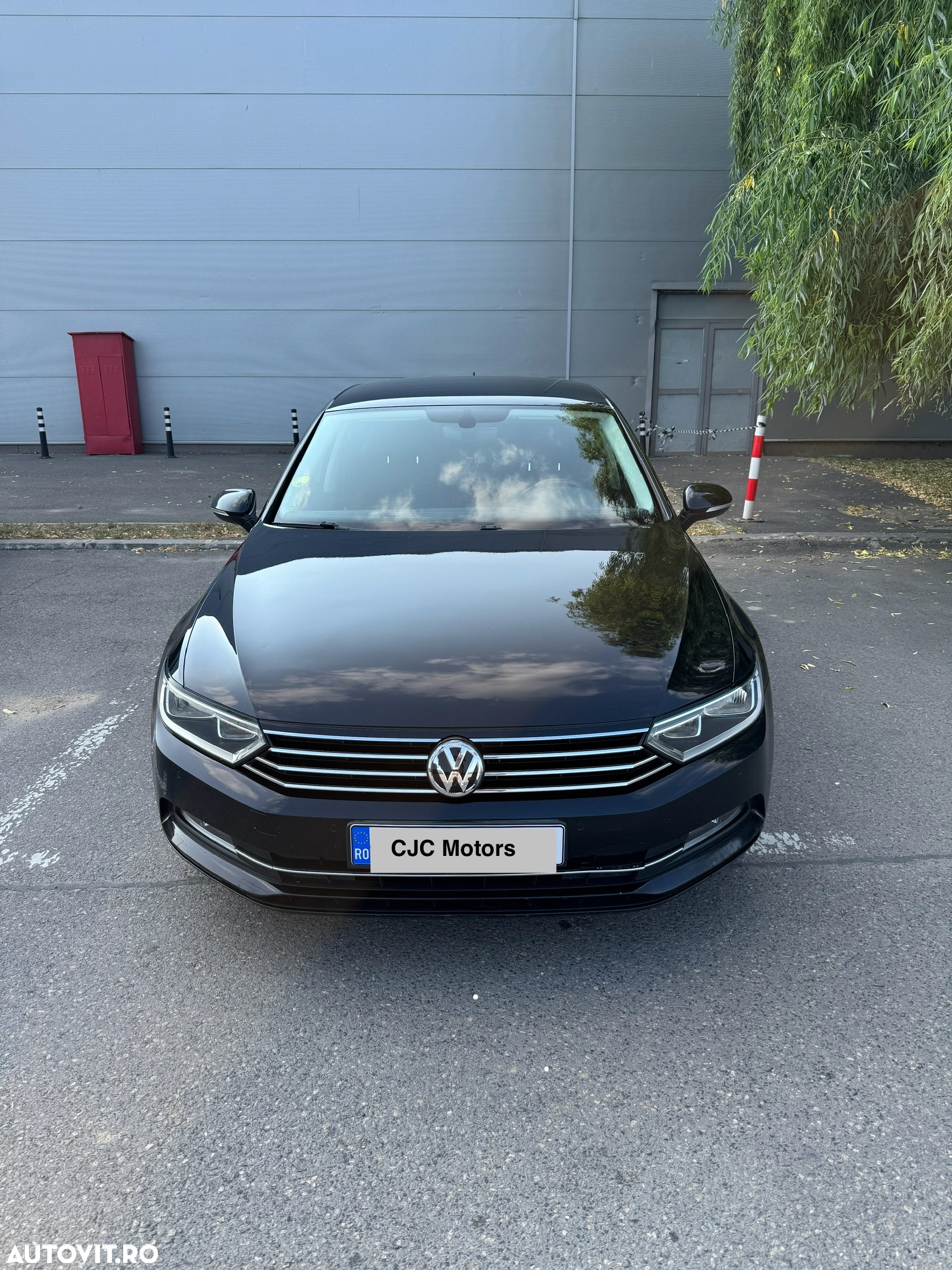 Volkswagen Passat 1.6 TDI (BlueMotion Technology) DSG Comfortline - 2