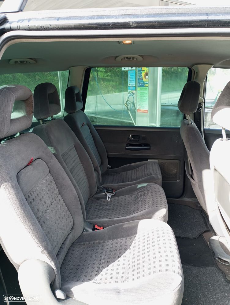 VW Sharan 1.9 TDI - 10