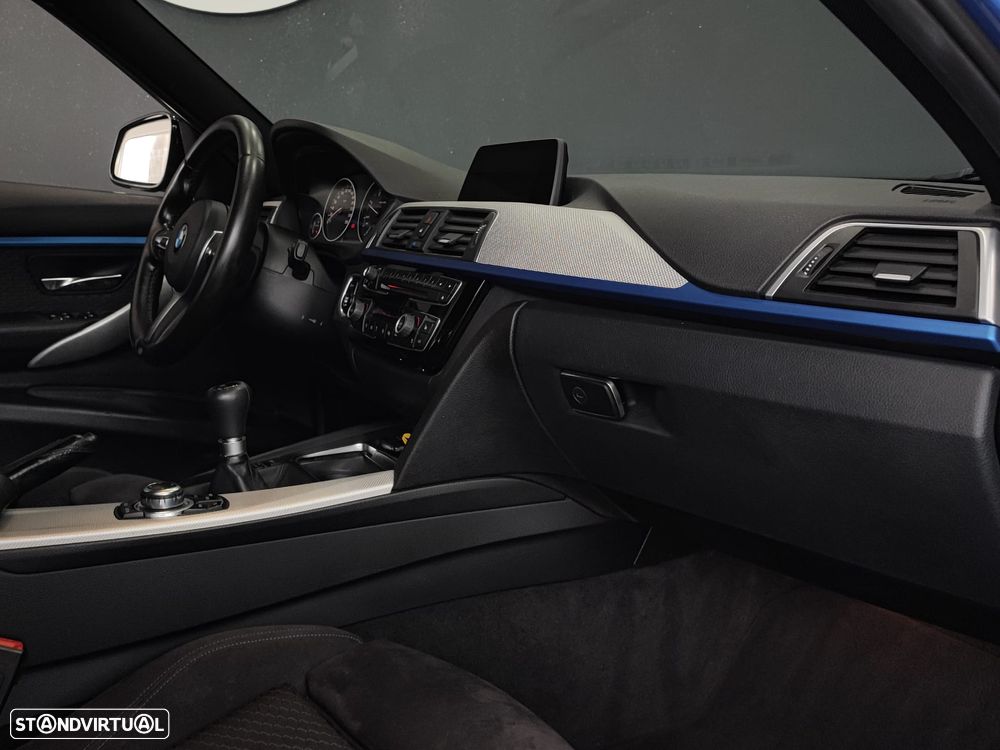 BMW 320 d Pack M Shadow - 34