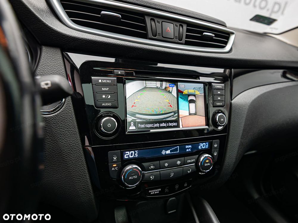 Nissan Qashqai 1.3 DIG-T N-Connecta - 18