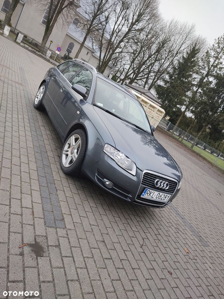 Audi A4 Avant 2.0 TDI - 1