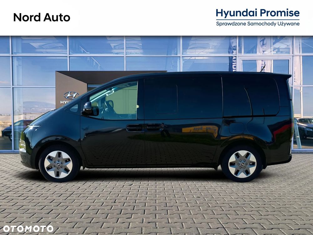 Hyundai Staria 1.6 T-GDI HEV Smart VIP - 3