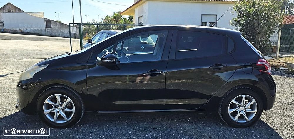 Peugeot 208 1.4 HDi Active - 3