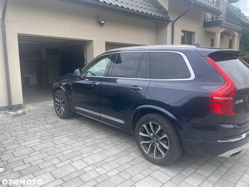 Volvo XC 90 - 1