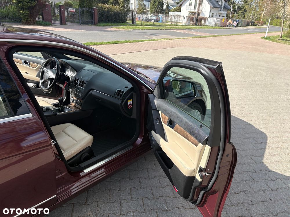 Mercedes-Benz Klasa C 220 CDI Avantgarde - 10