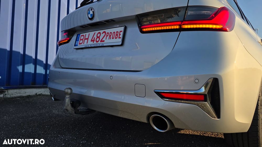 BMW Seria 3 320d Touring Aut. Sport Line - 28