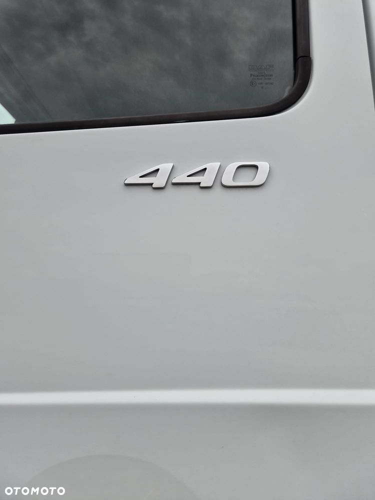 DAF 440 - 11