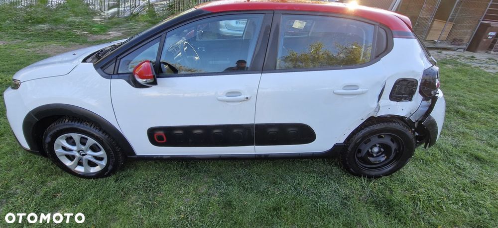 Citroën C3 Pure Tech 82 FEEL - 3