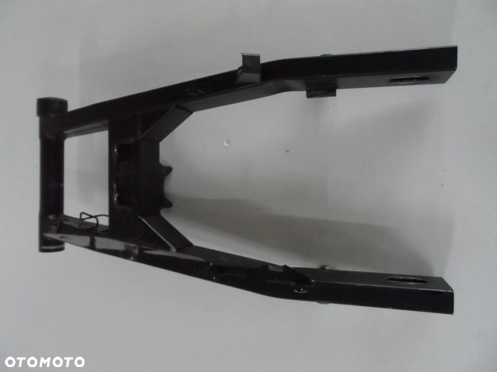 KAWASAKI Z 750 05' ROK wahacz tył