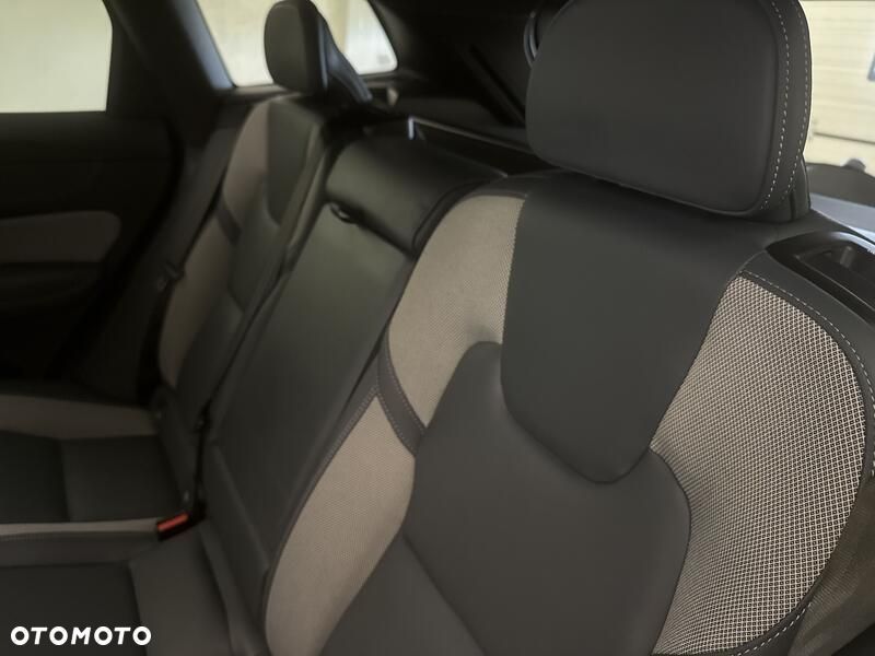 Volvo XC 60 B5 B AWD R-Design - 20