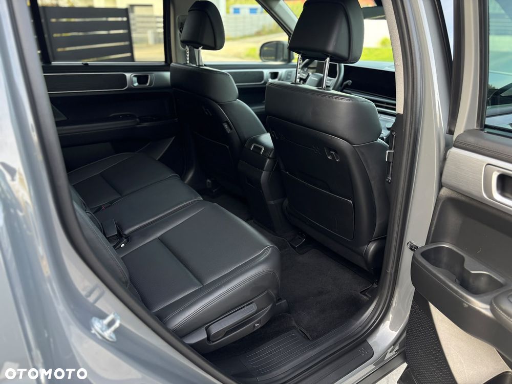 Hyundai Santa Fe - 25