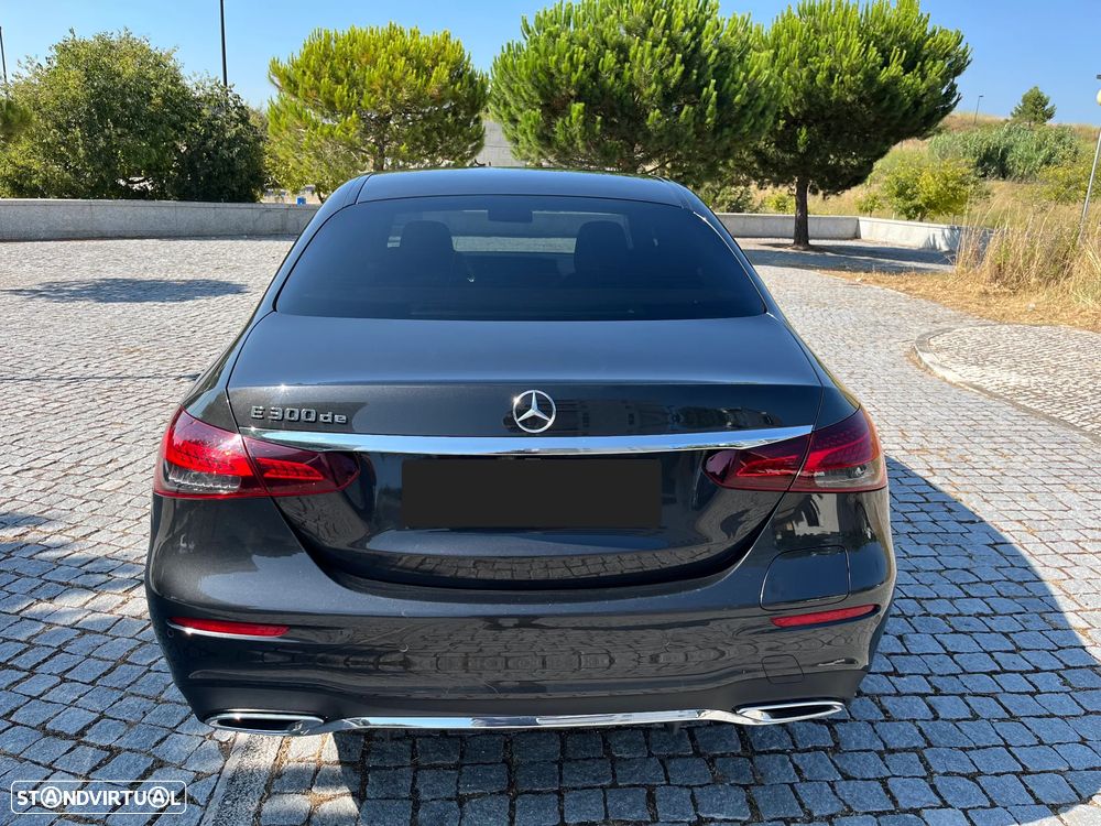 Mercedes-Benz E 300 de AMG Line - 8