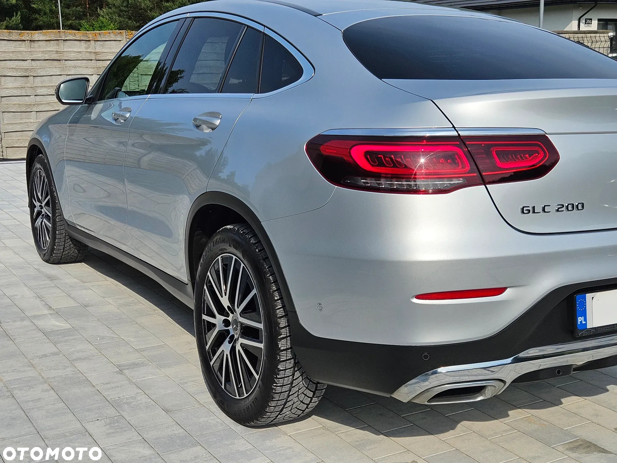 Mercedes-Benz GLC - 13