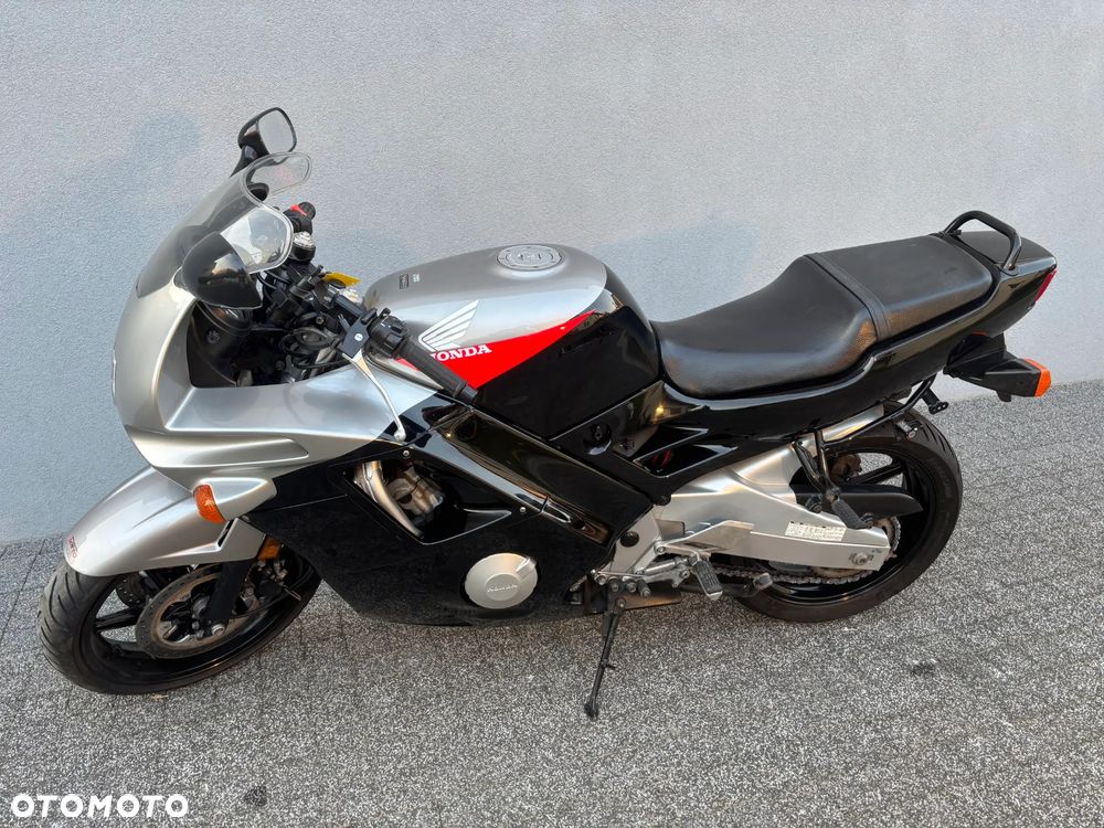 Honda CBR - 38