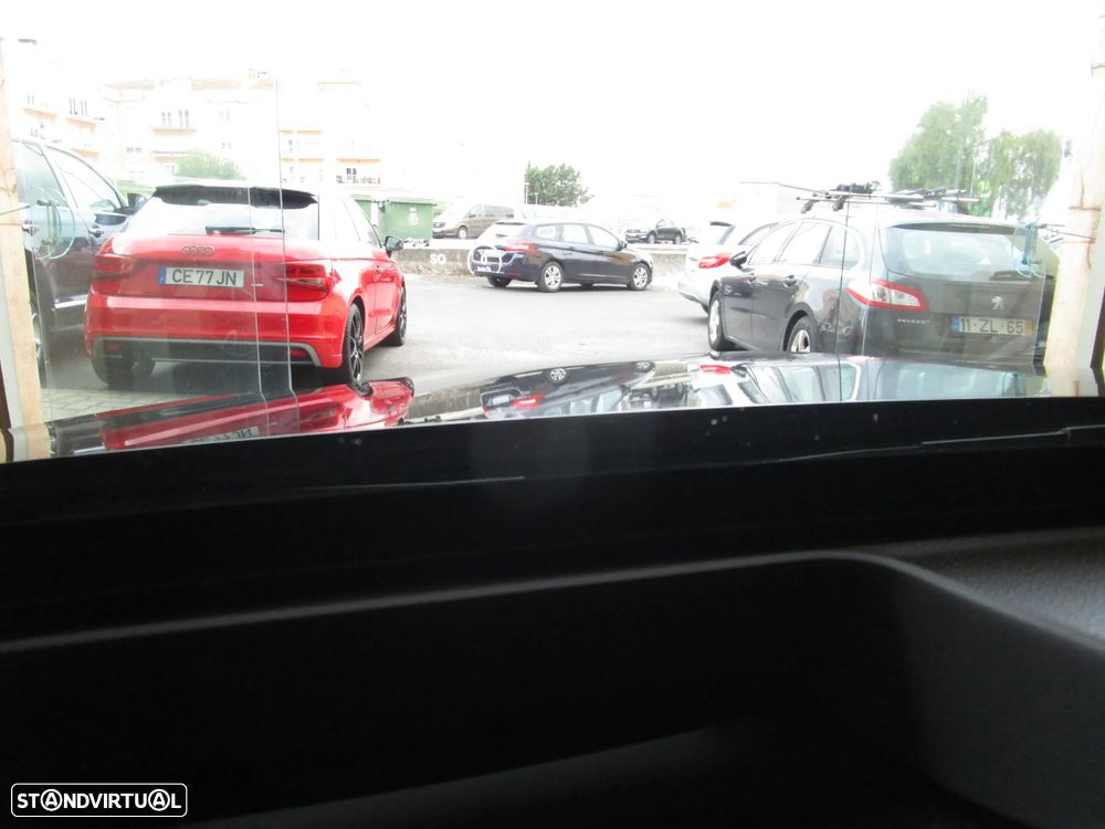 Mercedes-Benz C 350 e T 7G-TRONIC AMG Line - 28