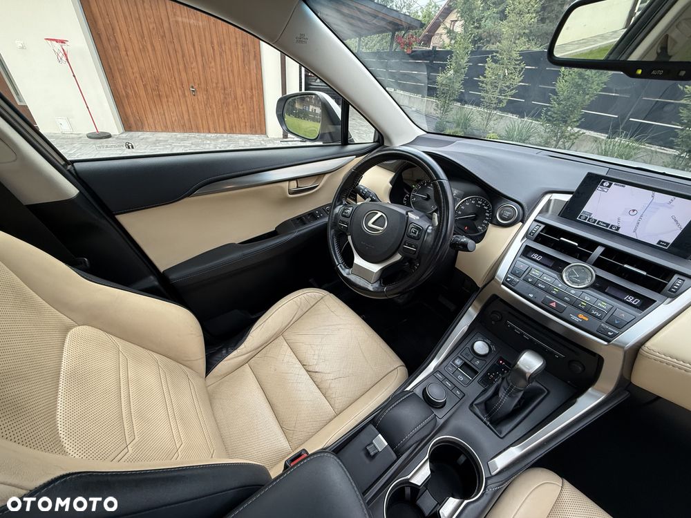 Lexus NX 200t Prestige AWD - 21
