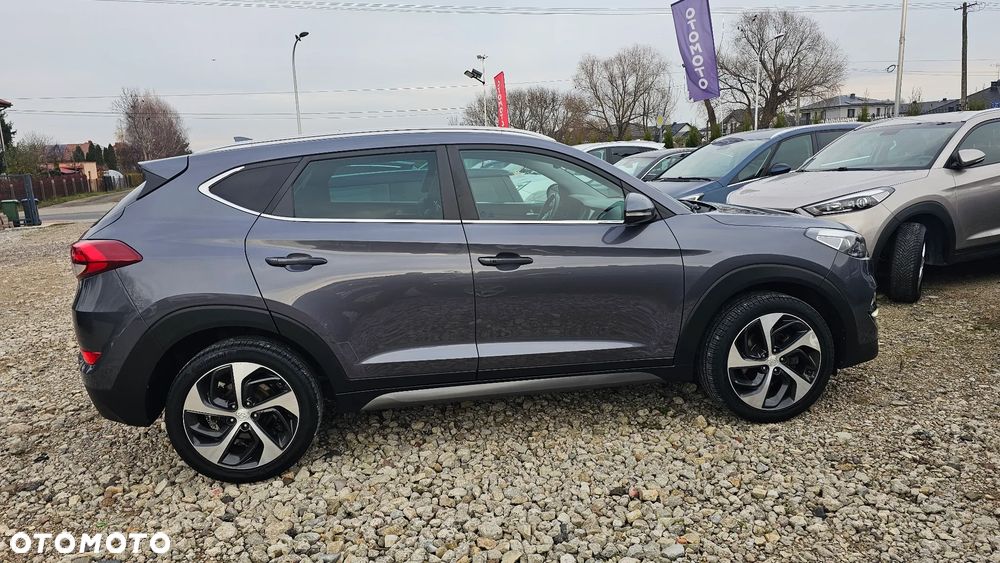 Hyundai Tucson blue 1.7 CRDi 2WD Advantage - 1