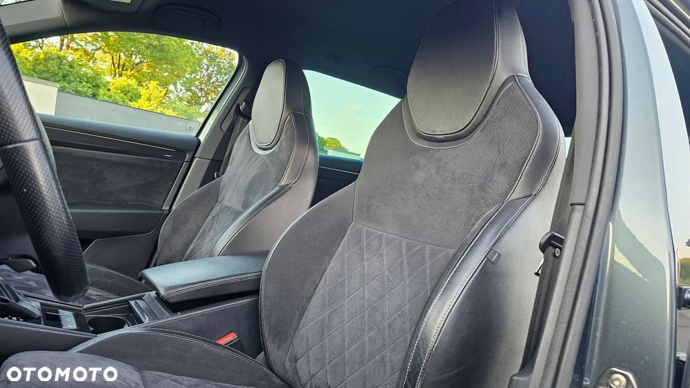 Skoda Superb 2.0 TDI DSG Sportline - 14