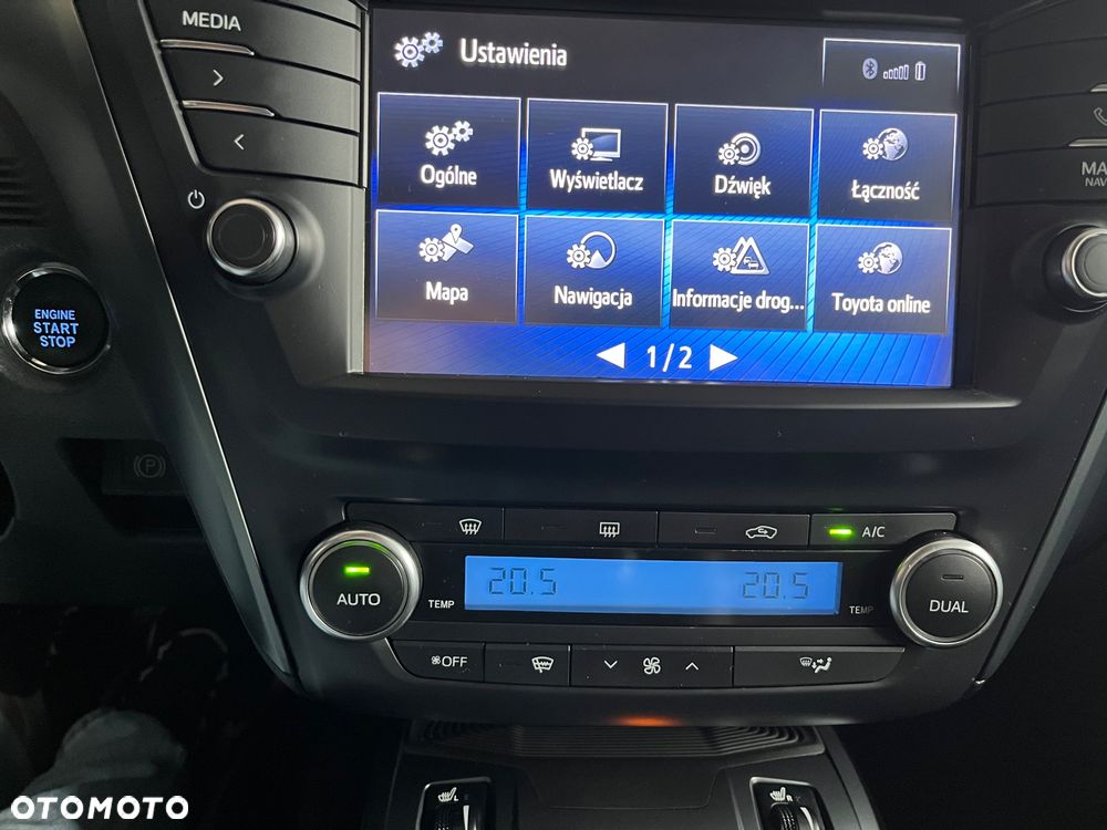 Toyota Avensis 1.8 Premium - 19