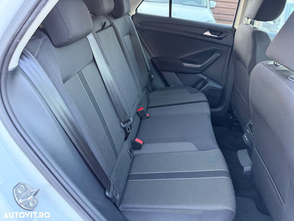 Volkswagen T-Roc 2.0 TDI Design - 32