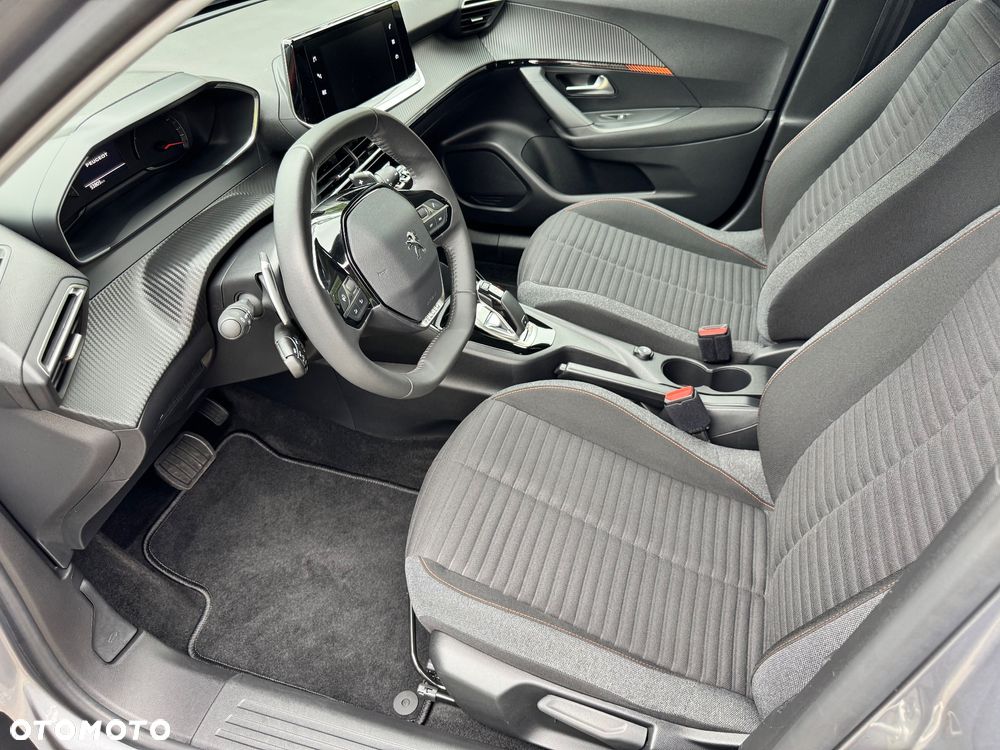 Peugeot 2008 PureTech 130 EAT8 Active Pack - 17
