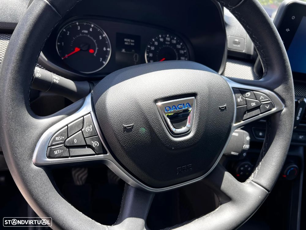 Dacia Sandero - 8