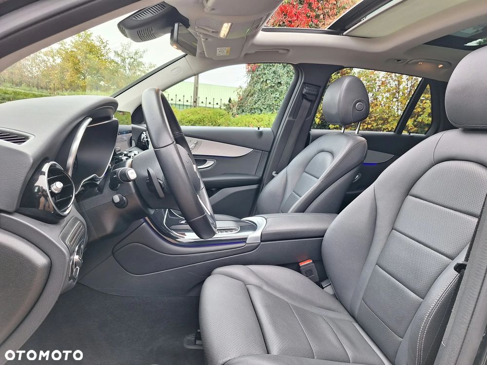 Mercedes-Benz GLC 220 d 4Matic 9G-TRONIC AMG Line - 21