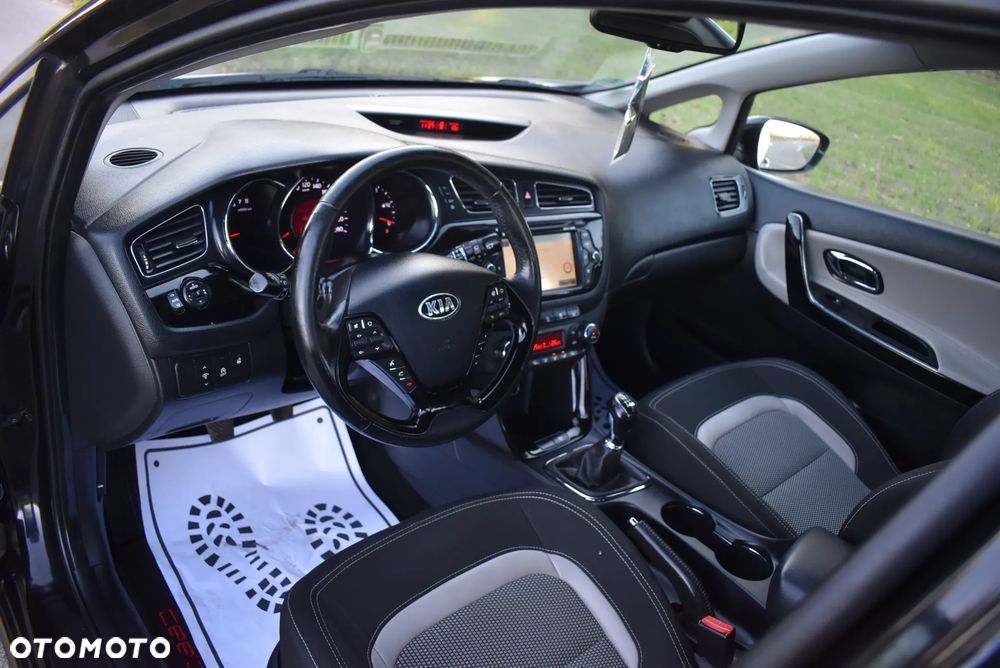 Hyundai i30 1.6 GDI Premium - 20