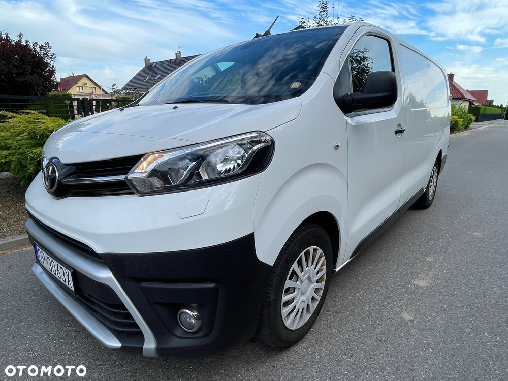Toyota proace - 3
