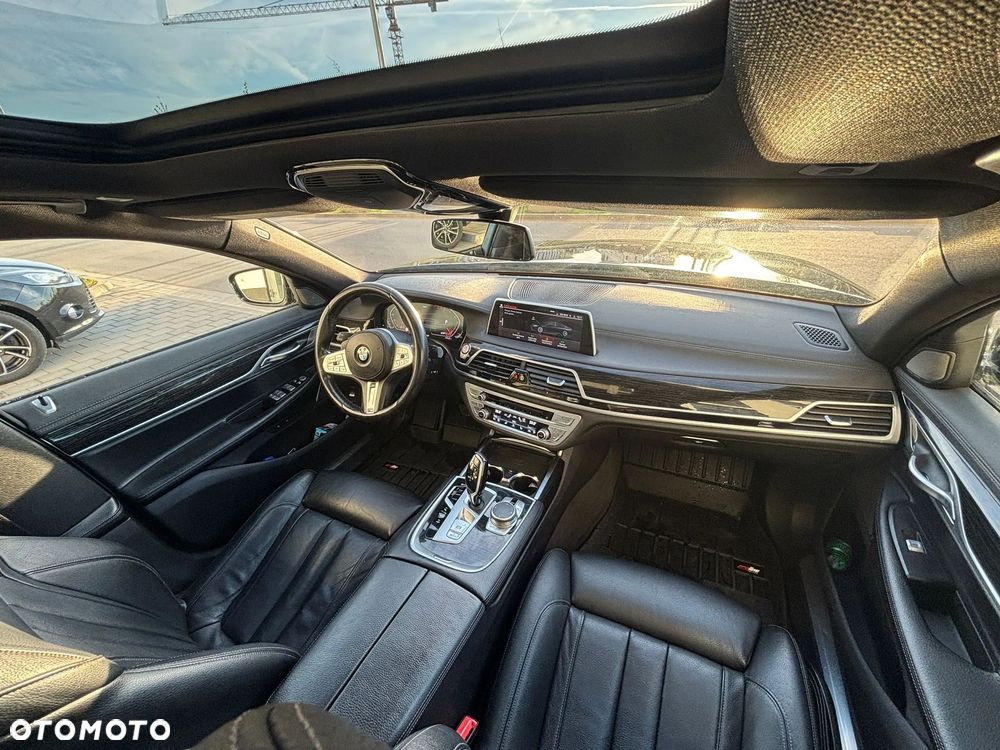 BMW Seria 7 740i - 10