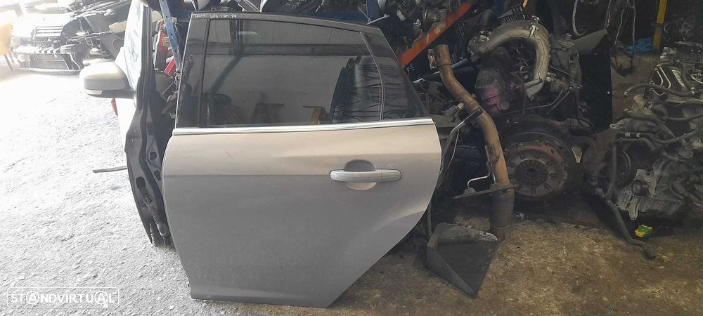 Porta tras esquerda da Ford Focus de 2013 - 1