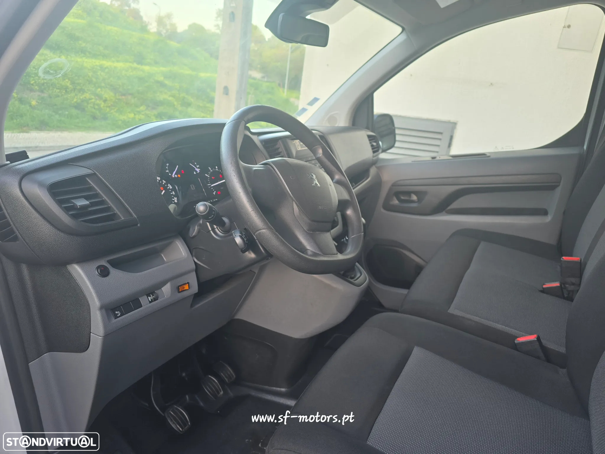 Peugeot Expert L2H1 - 15
