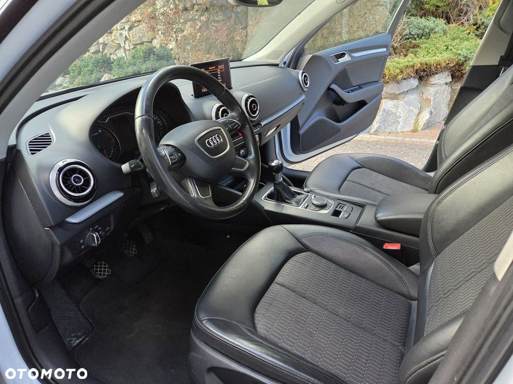 Audi A3 Sportback - 8