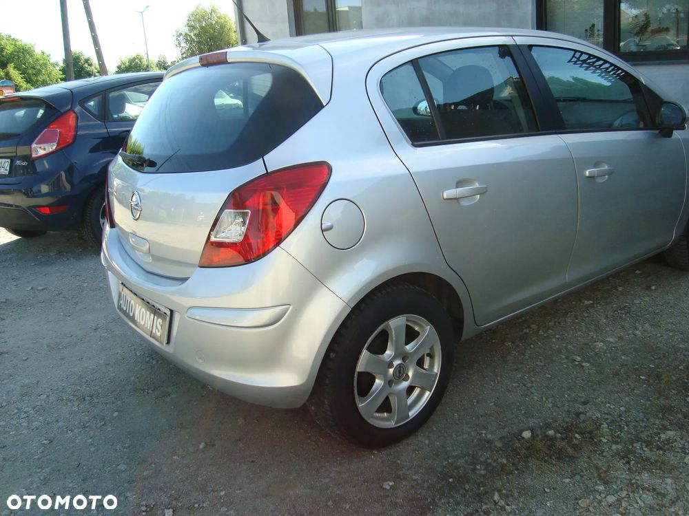 Opel Corsa - 8