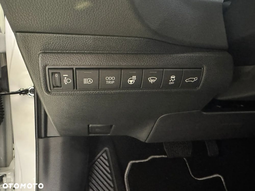 Toyota Corolla 2.0 Hybrid Style - 16