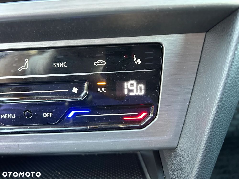 Volkswagen Passat 1.5 TSI EVO Essence - 15