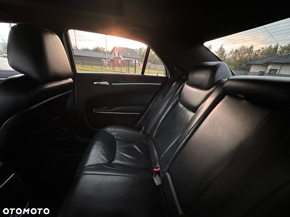 Chrysler 300C 3.5 V6 AWD - 22