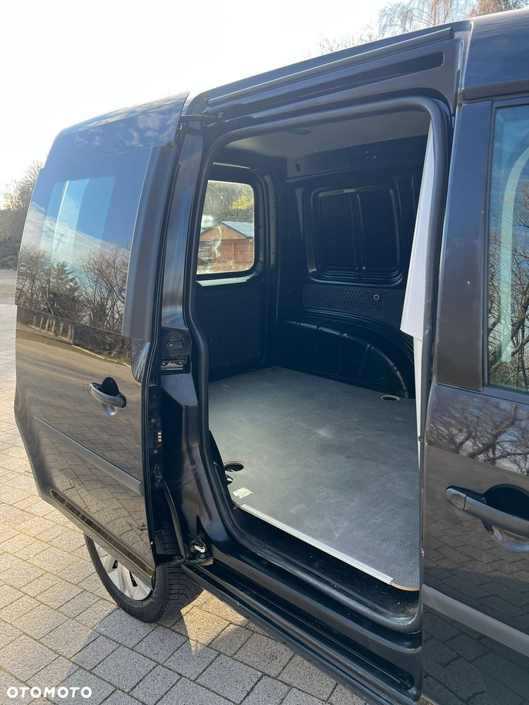 Volkswagen CADDY/2.0/4X4/ SPROWADZONY na/1 WŁ/FV23%/SERWISOWANY/VW/FORD/OPEL/CITROEN - 16